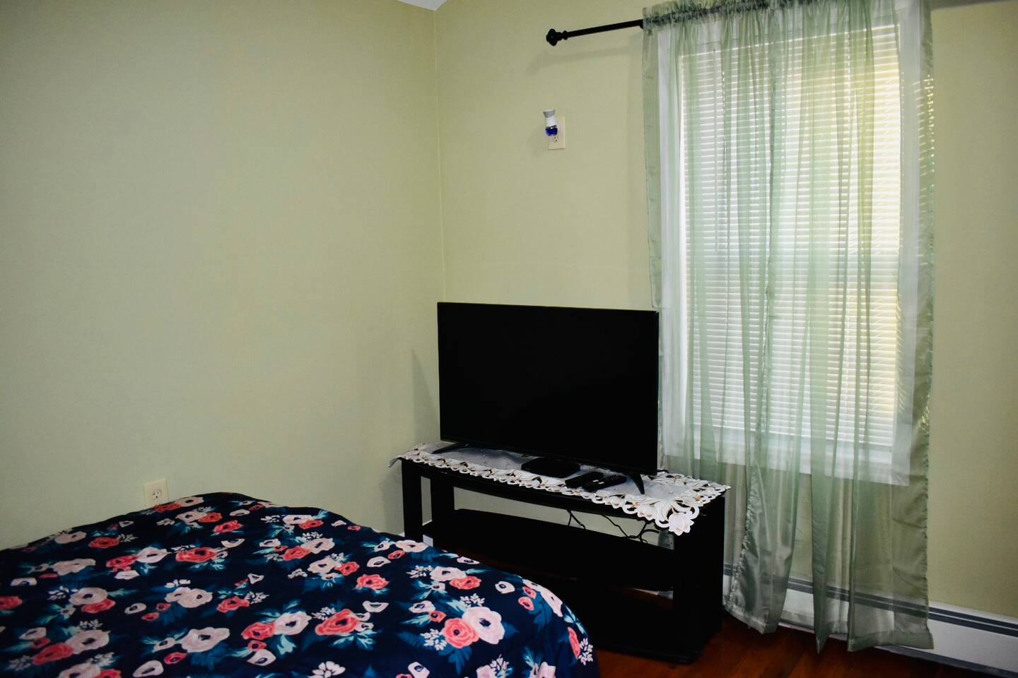 Private Studio bedroom